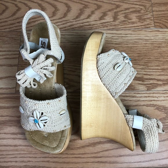 Soda Shoes - SODA Kendo Natural Macrame Shells Platform Sandal